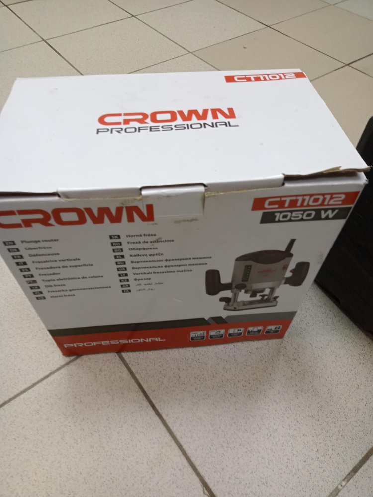 Фрезер CROWN CT11012