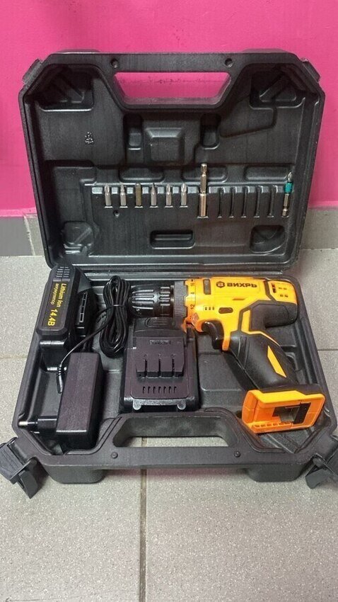 Шуруповерт Вихрь 14,4в 2акб