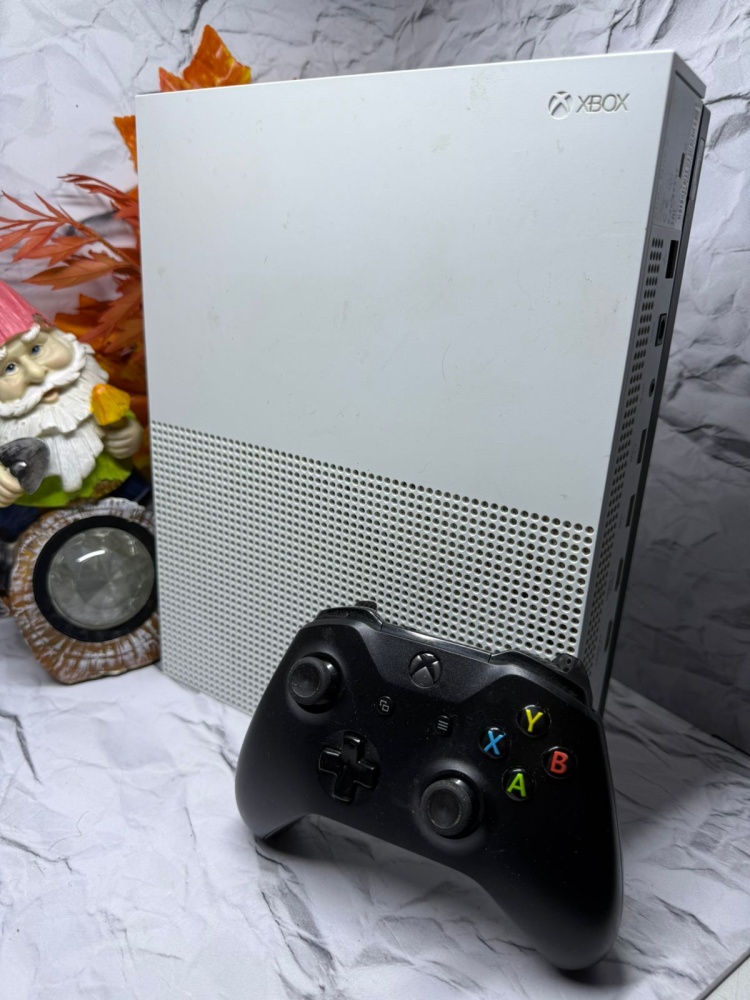 Игровая приставка XBOX ONE S 1Tb
