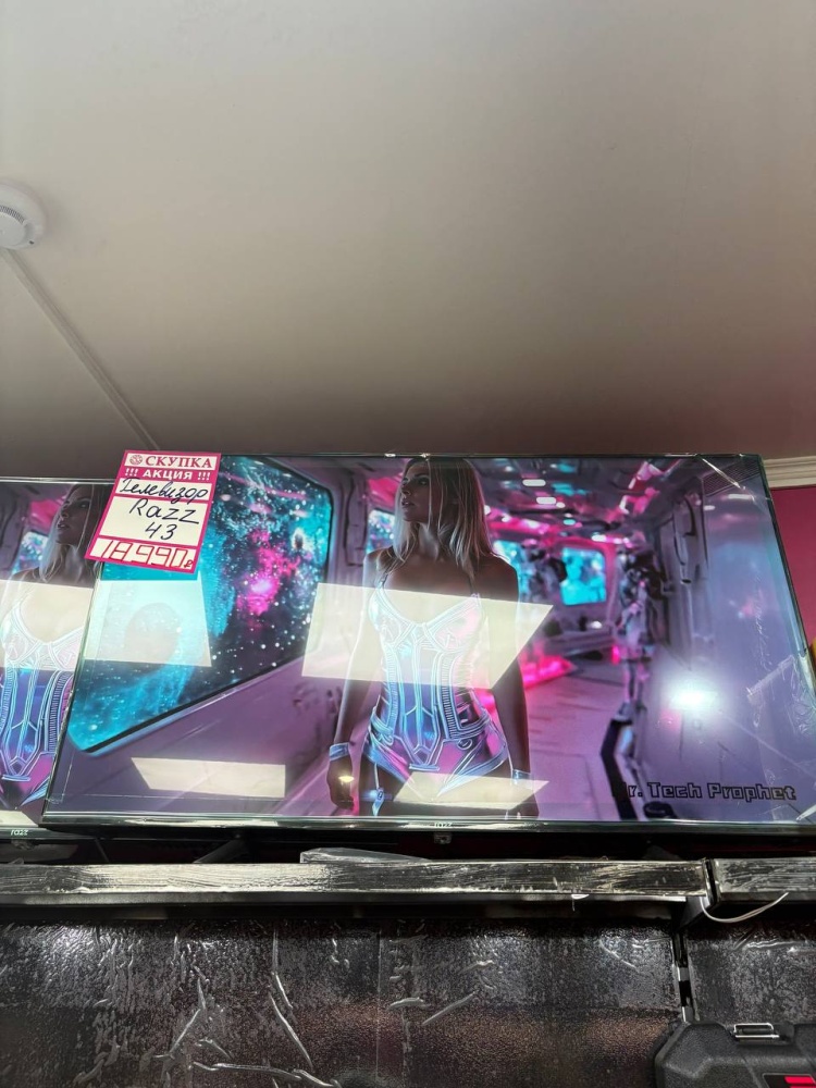 Телевизор Razz  43