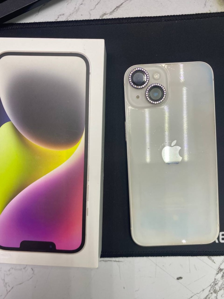 Смартфон iPhone 14