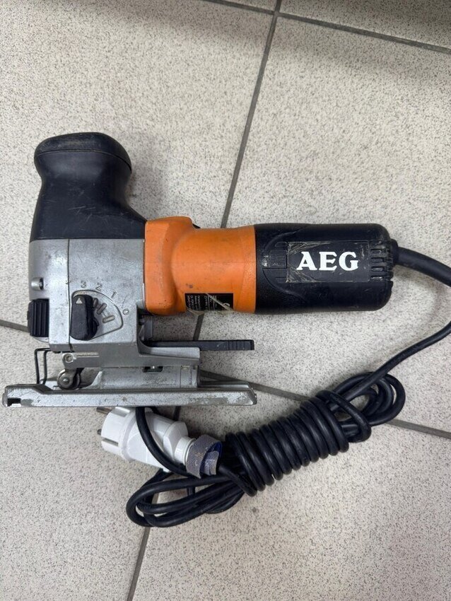 Лобзик AEG step xe 1200