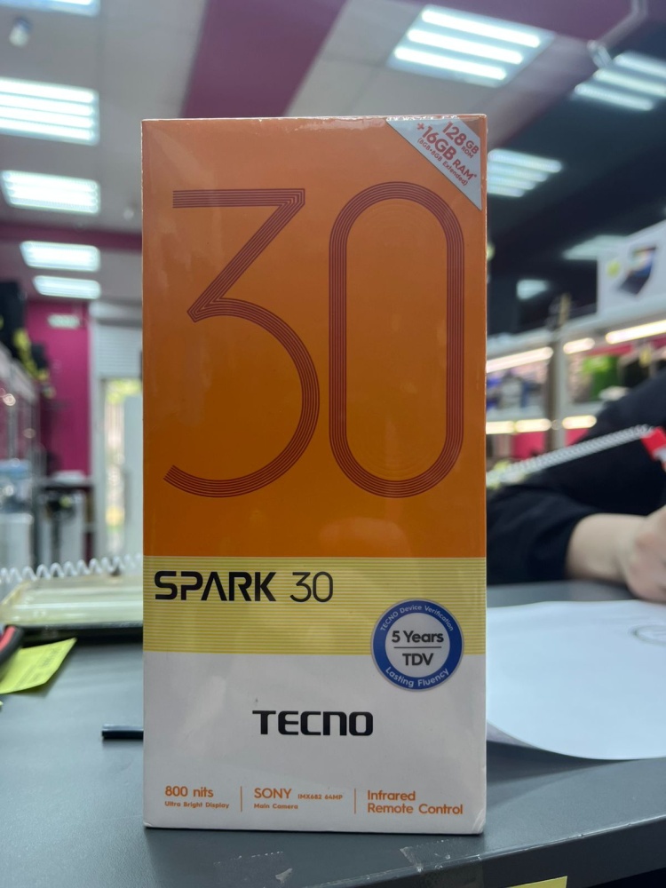 Мобильный телефон Tecno Spark 8/128