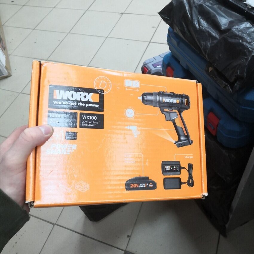 Шуруповерт WORX WX100