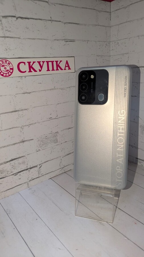 Мобильный телефон Tecno Sparkl 8c