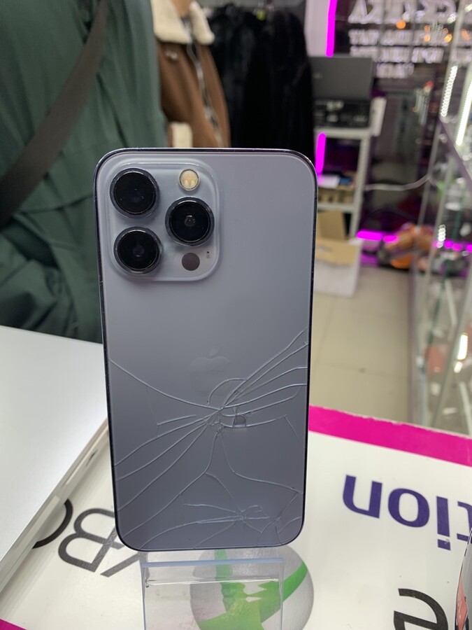 Смартфон iPhone 13 PRO 128 GB