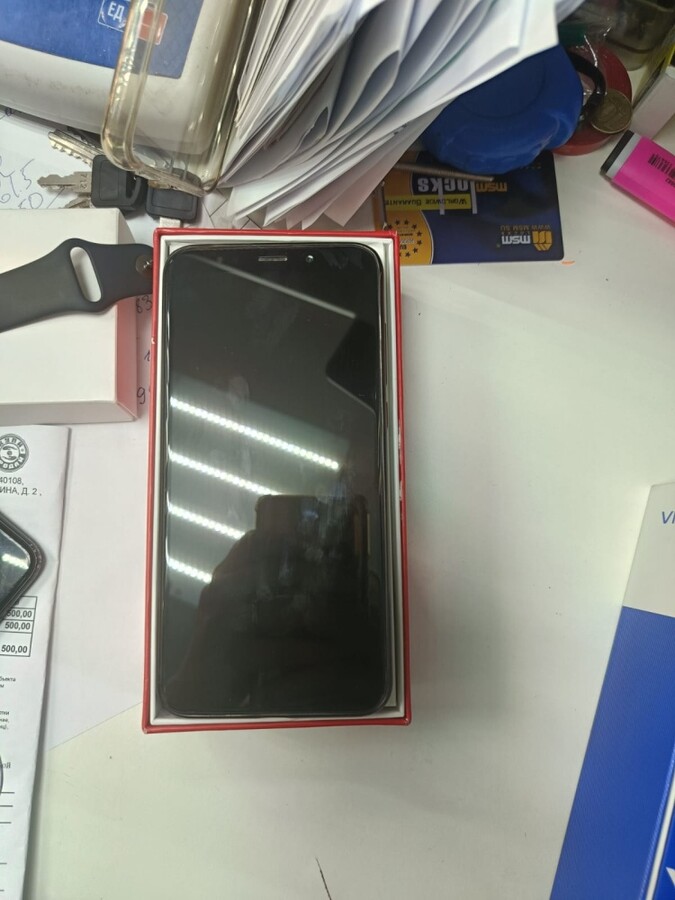 Смартфон Xiaomi Redmi 5 plus