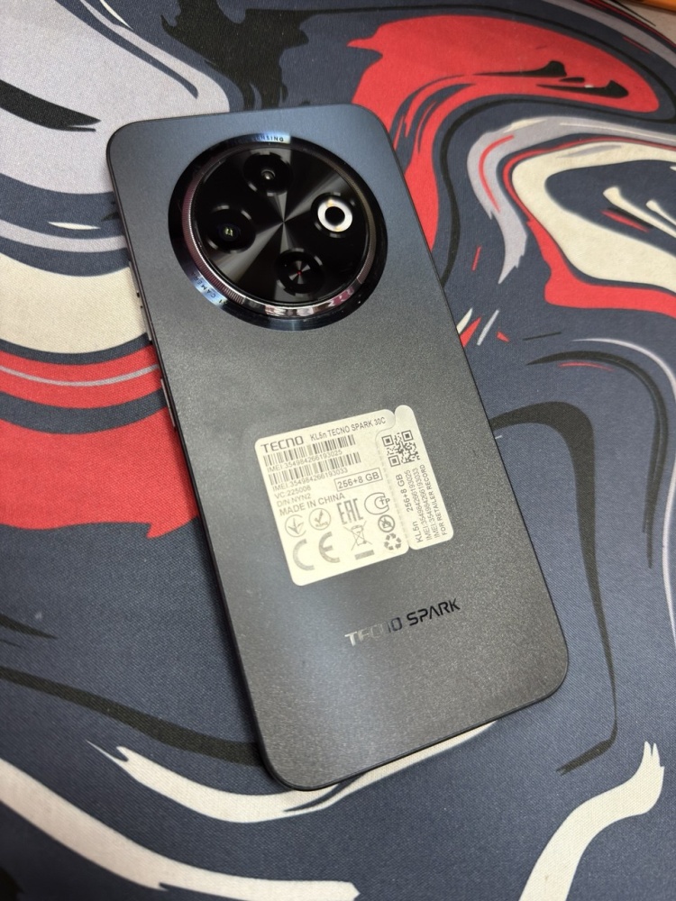 Смартфон Tecno SPARK 30C 8/256гб