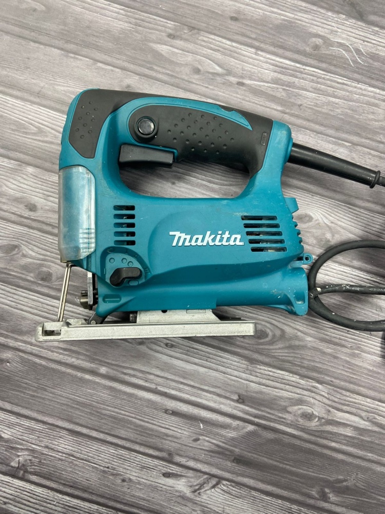 Лобзик Электрический Makita 4329