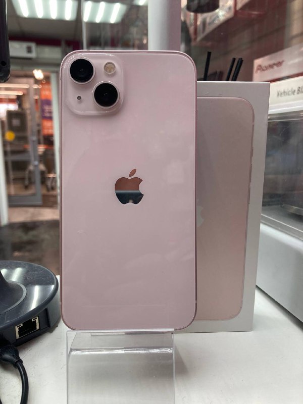 Смартфон iPhone 13 256 Gb