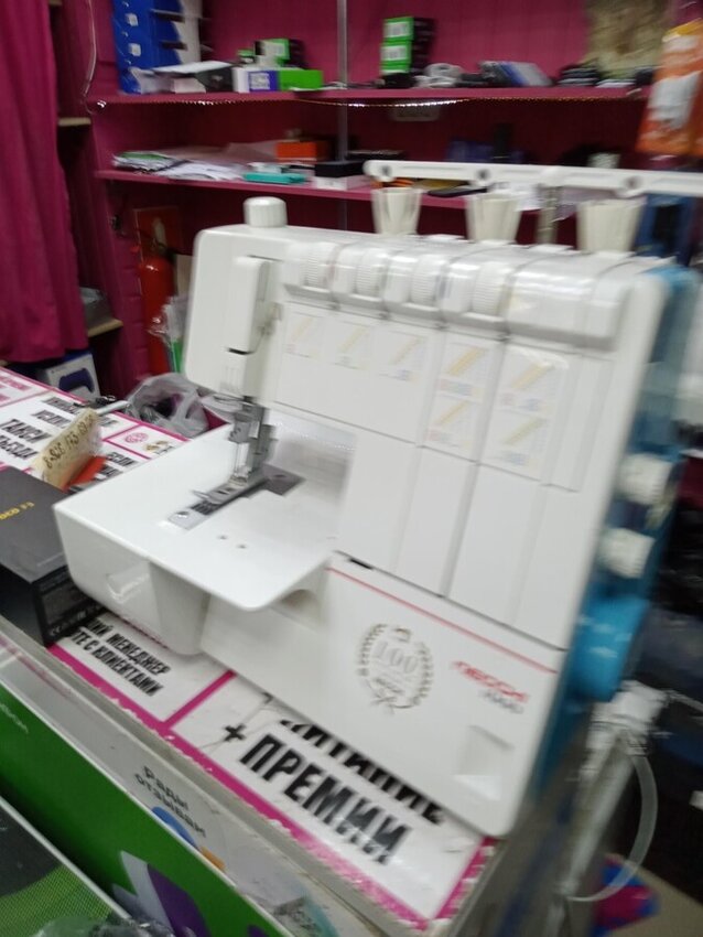 Швейная машина ПЛОСКОШОВНАЯ NECCHI 1000