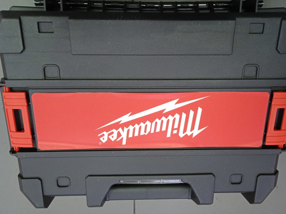 Уровень Нивелир Mlwaukee 16 линий