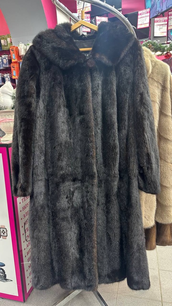 Шуба норка 50р