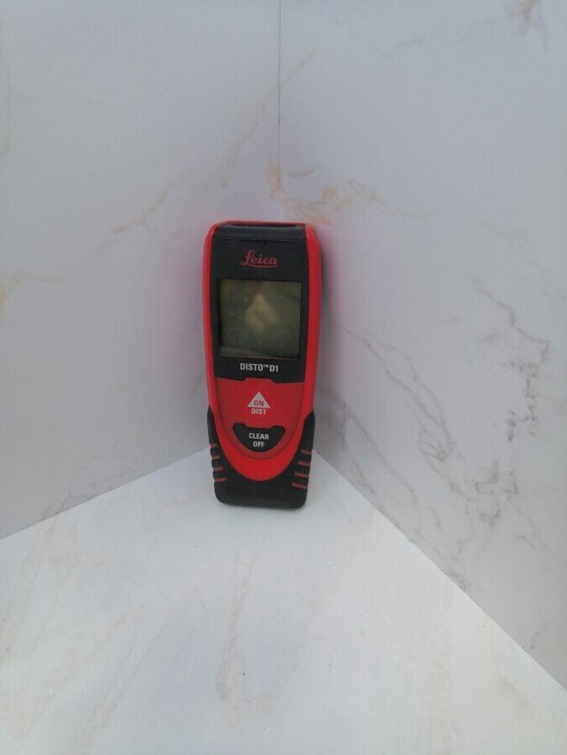 Лазерная указка Leica D1