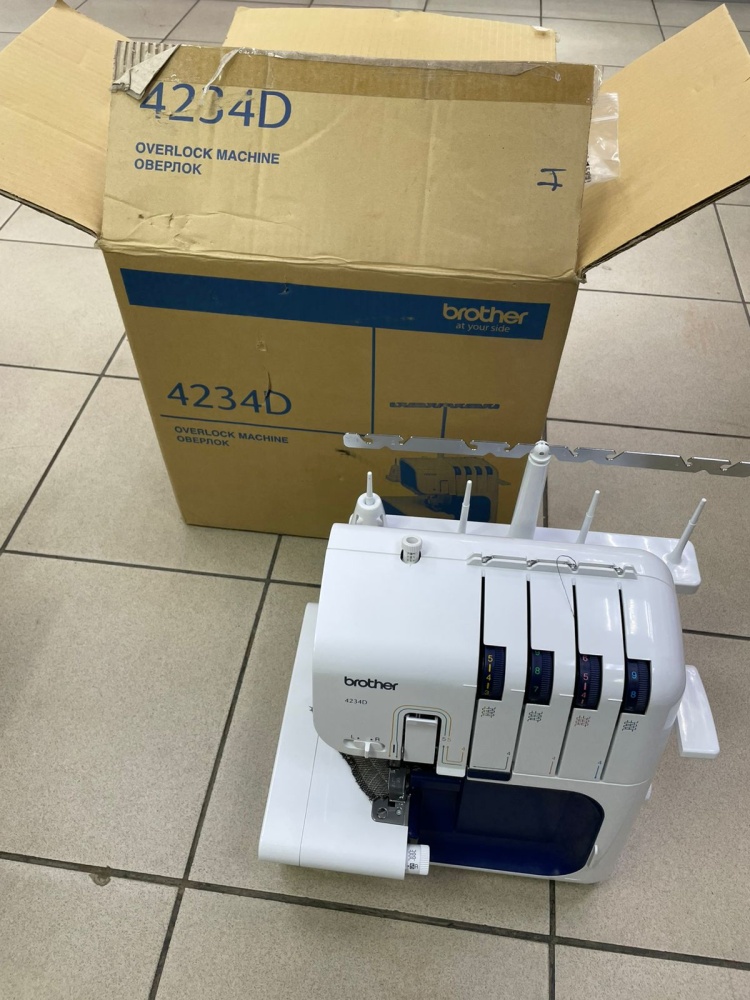 Оверлок Brother 4234D