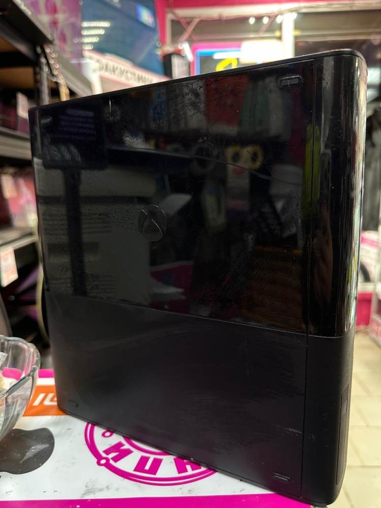 Игровая приставка XBOX 360