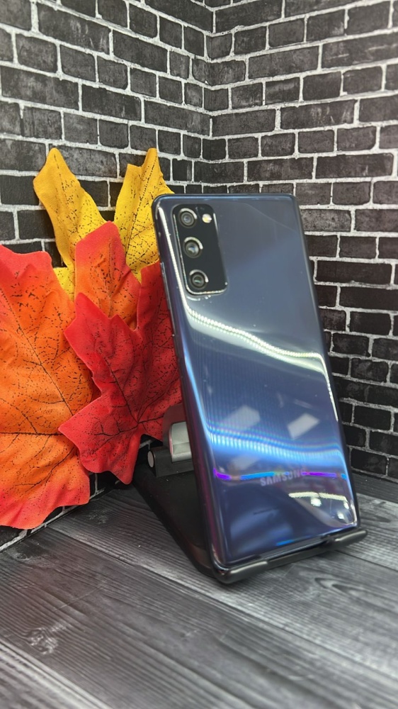 Смартфон Samsung S20 FE 6\128
