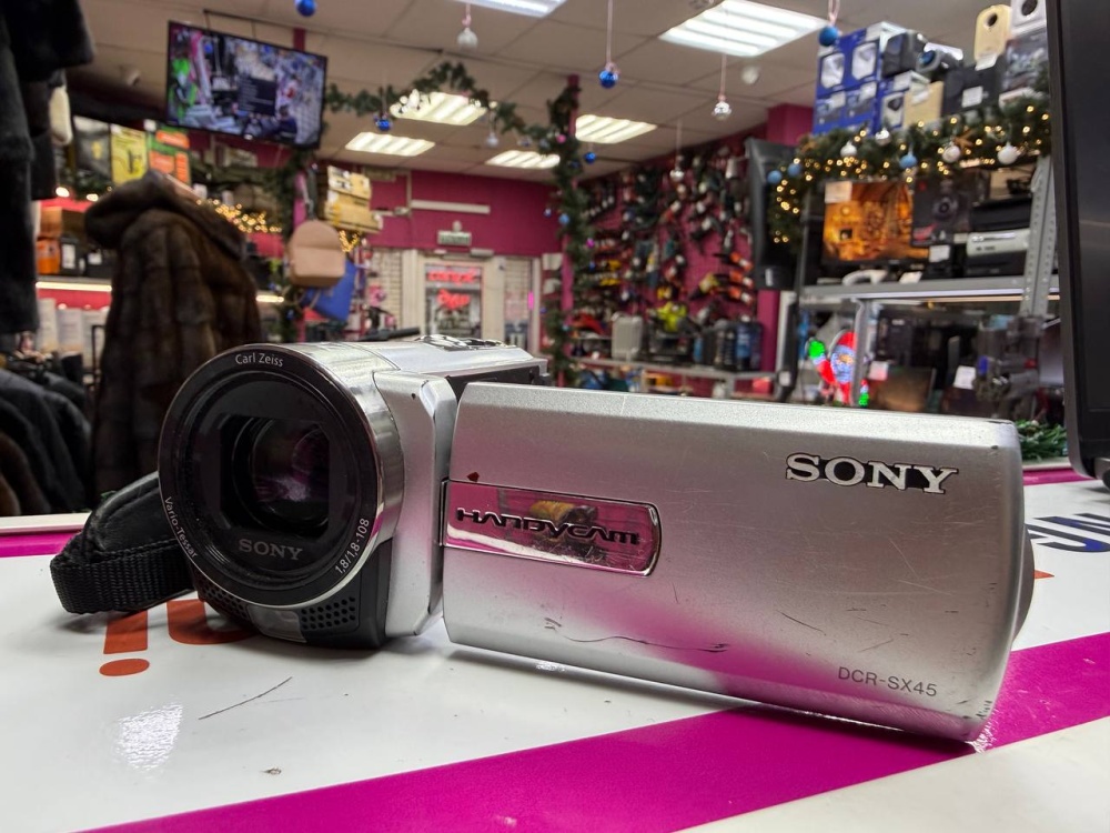 Видеокамера Sony dcr sx45e