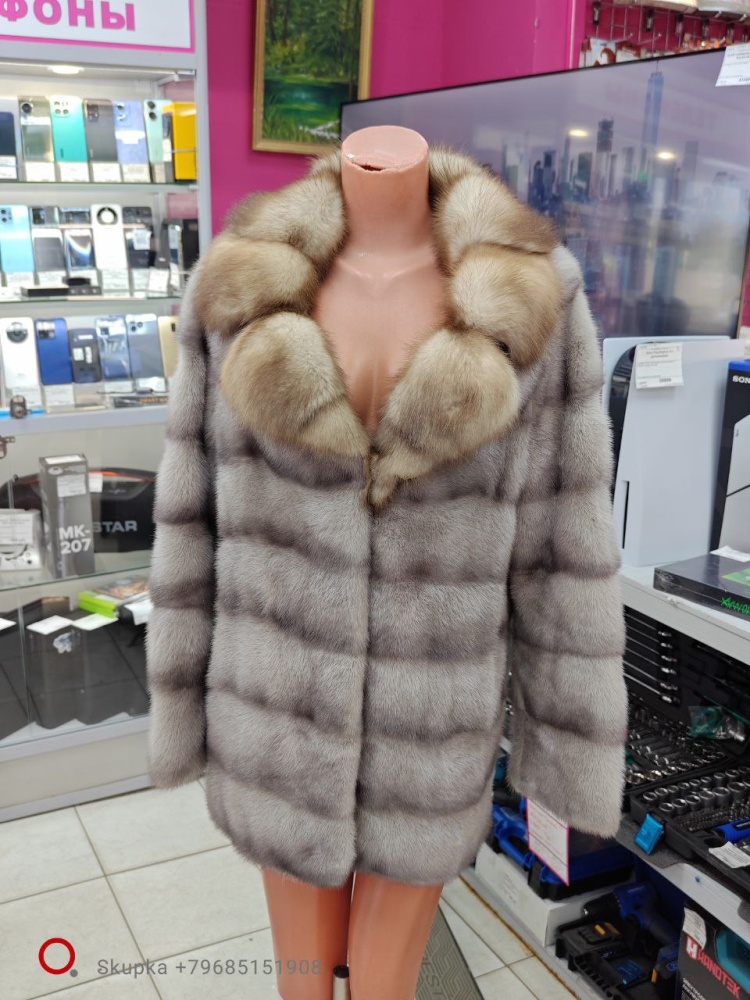 Шуба норковая с куницей