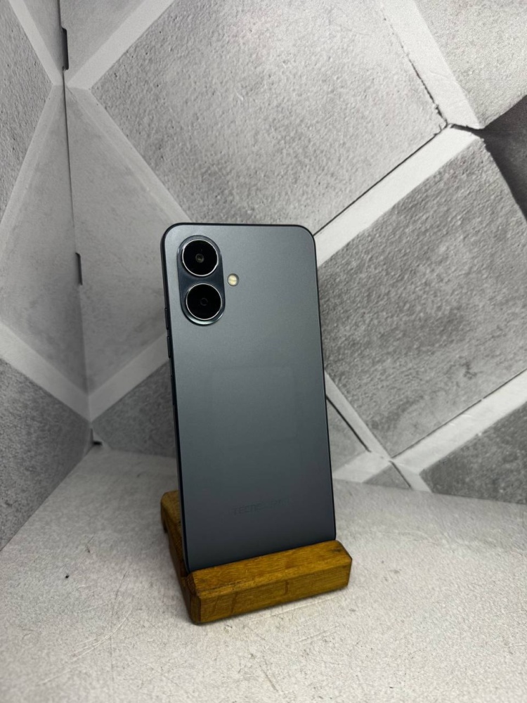 Мобильный телефон Tecno Spark go 2