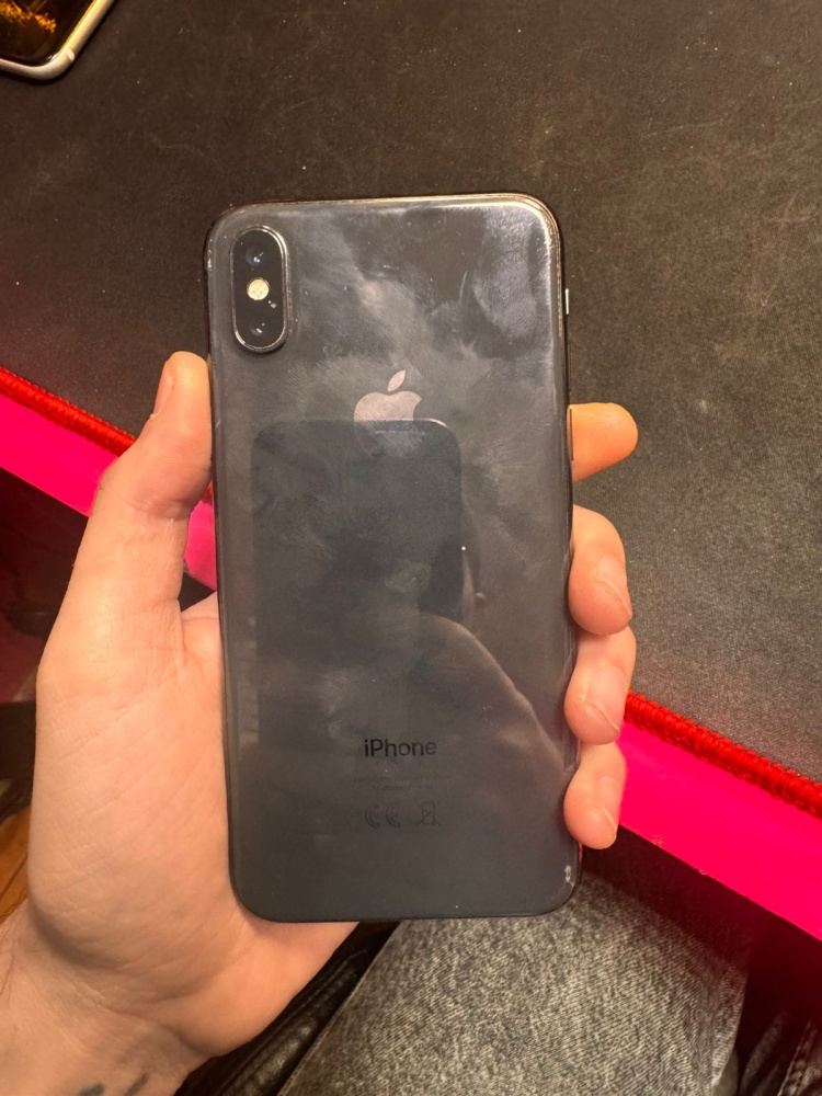 Смартфон iPhone X 256Gb