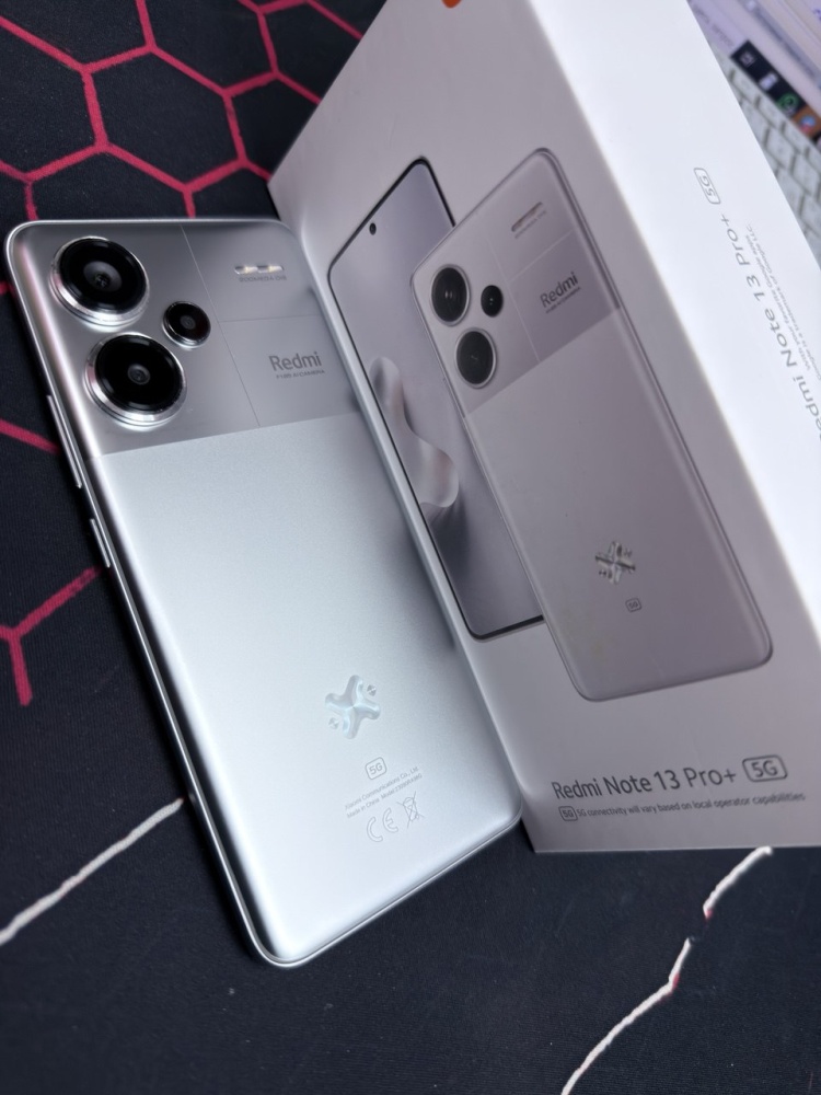 Смартфон Xiaomi Redmi Note 13 Pro+ 5G 12/512GB