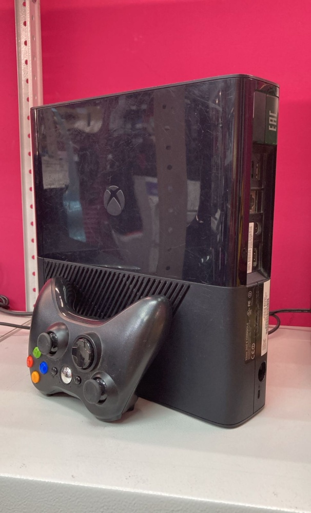 Игровая приставка XBOX 360 E 500Gb
