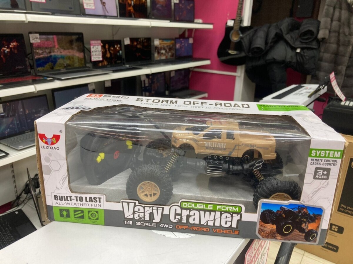 Военный пикап внедорожник с ПДУ