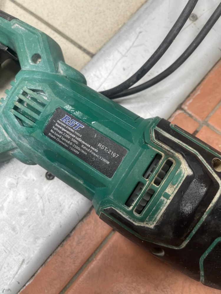 Сабельная пила Rst