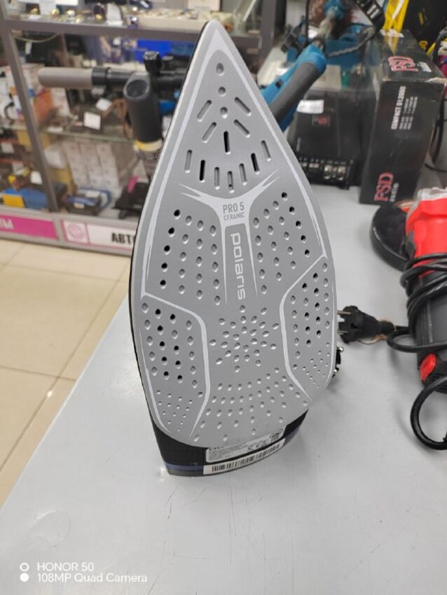 Утюг Polaris