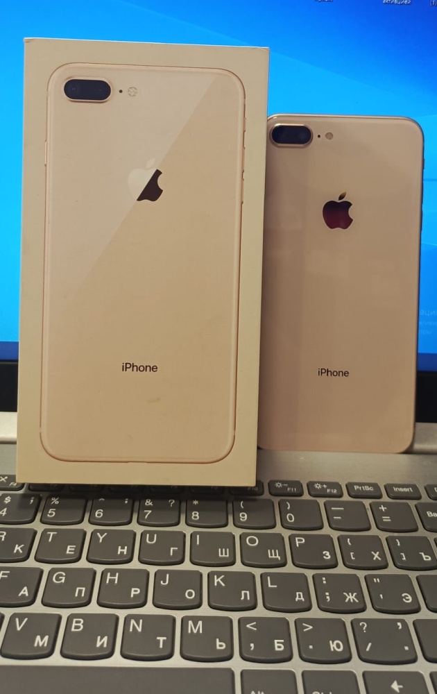 Смартфон iPhone 8+ 64 Gb