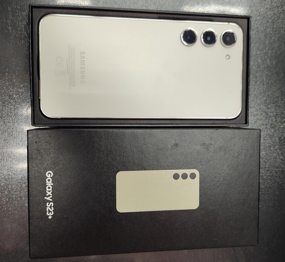 Смартфон Samsung S23 Plus 8/256