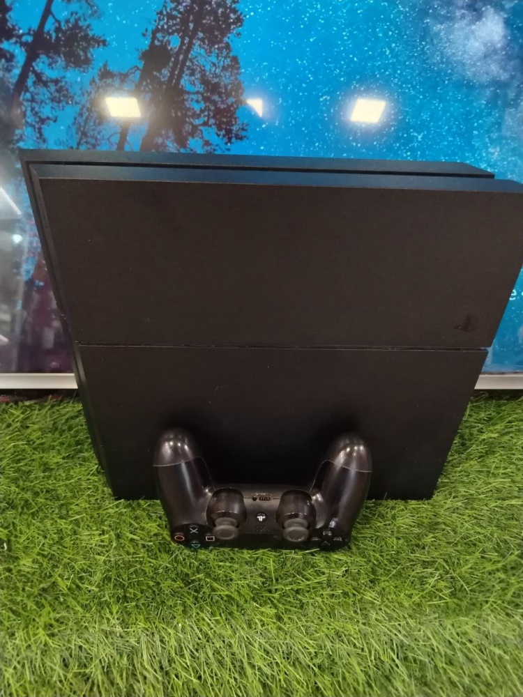 Игровая приставка Sony PlayStation 4 fat 1000 ГБ