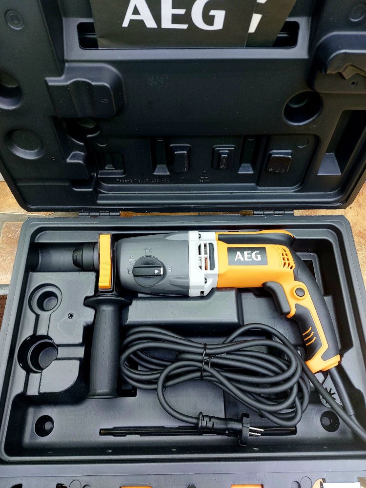 Перфоратор AEG KH26E