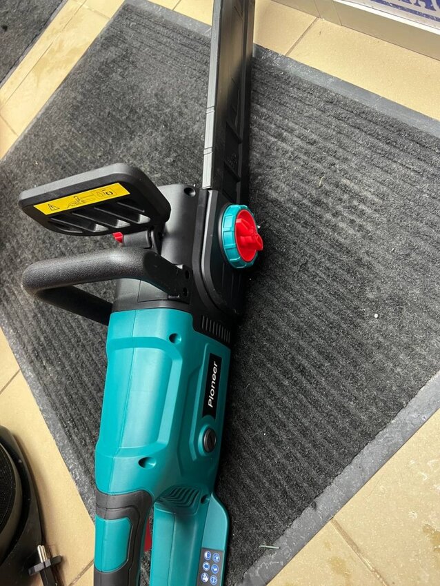 /Пила цепная Pioneer ECS-2200-16V