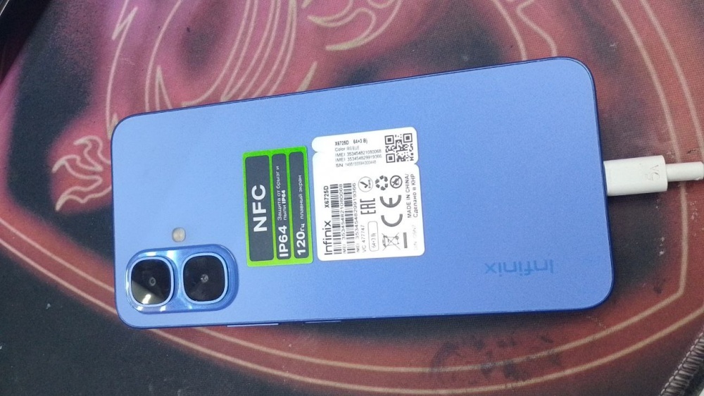 Мобильный телефон Infinix SMART 10 3/64