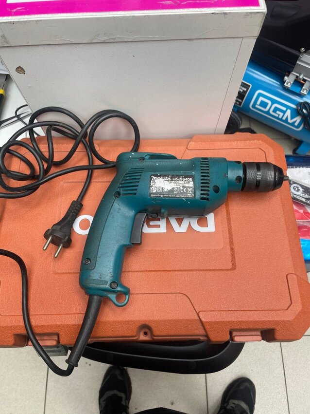 Дрель MAKITA 6408