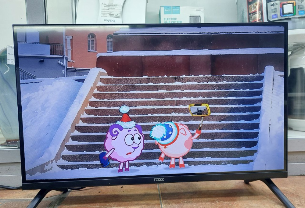 Телевизор RAZZ 24 смарт Сбер салют