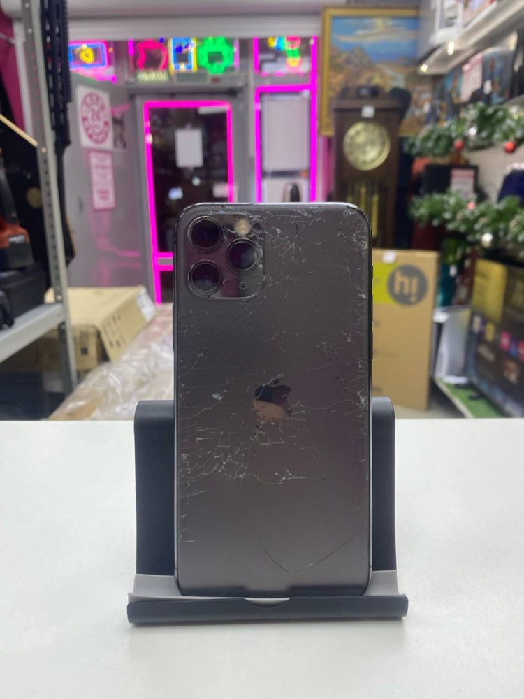 Смартфон iPhone 11 PRO 64 Gb