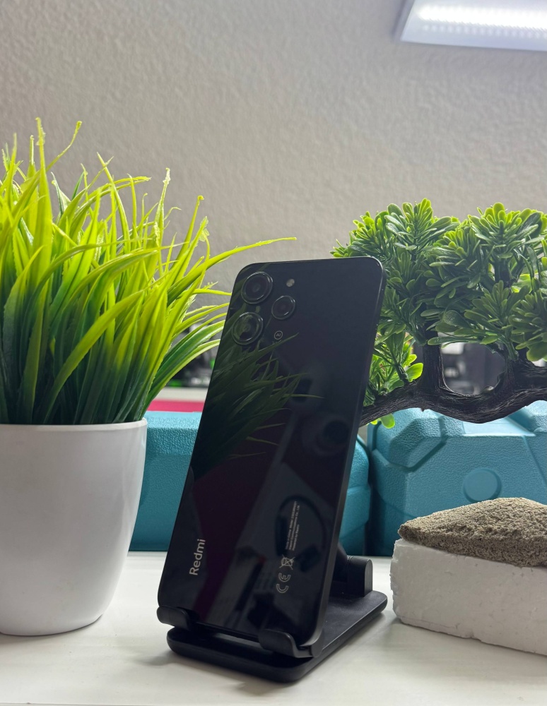 Смартфон Xiaomi Redmi 12 4/128