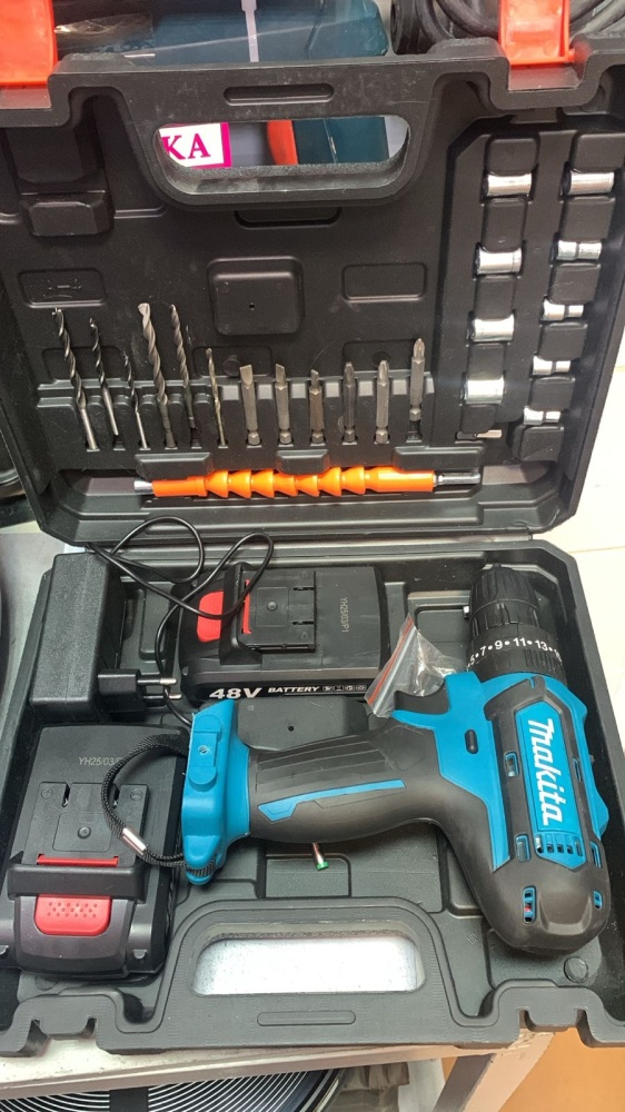 Шуруповерт Makita 48