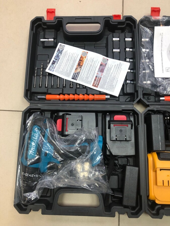 Шуруповерт Makita