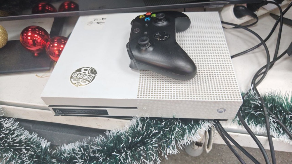 Игровая приставка Sony PlayStation 4 slim