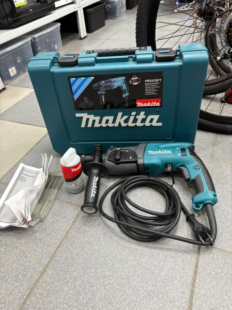 Перфоратор Makita hr2470FT