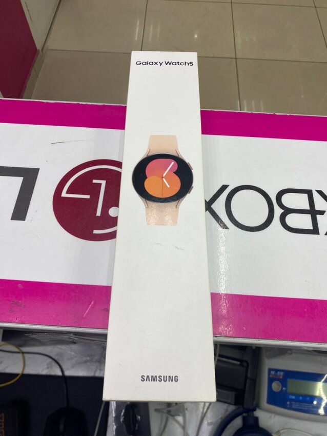Часы Samsung Galaxy watch 5