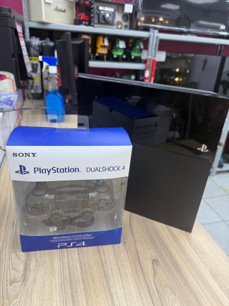 Игровая приставка Sony PlayStation 4 fat 500
