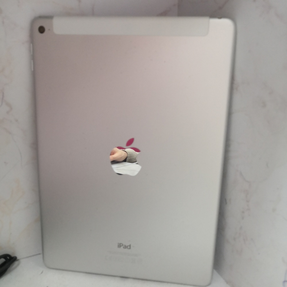 Планшет Apple iPad Air 2 A1567 32