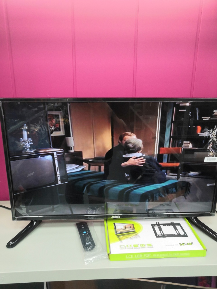 Телевизор BBK 32" смарт