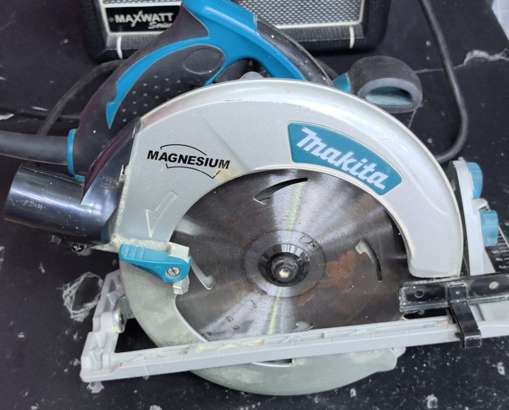 Торцовочная пила Makita 5008MG