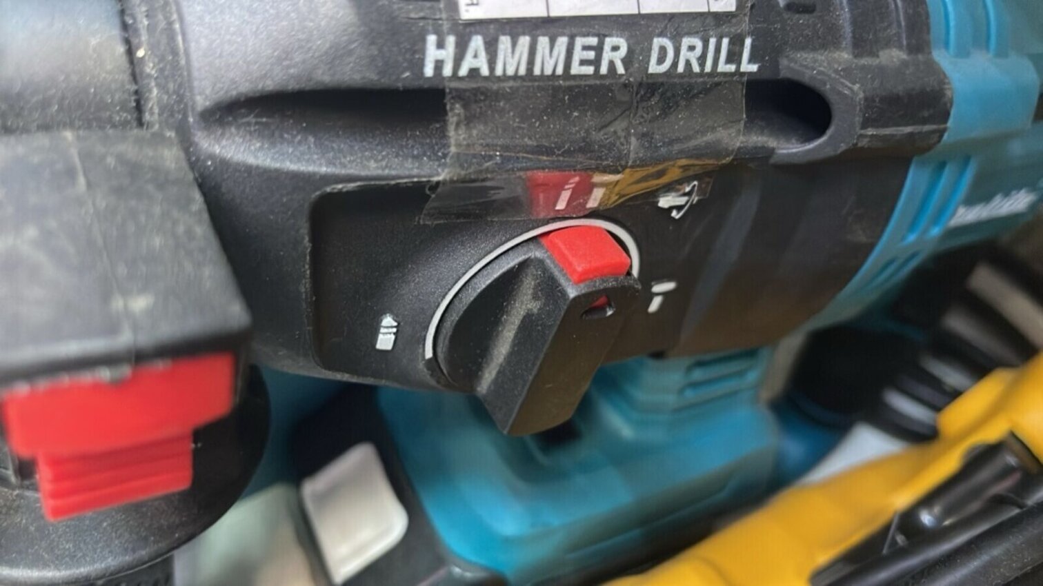 Перфоратор Акумуляторный 2АКБ